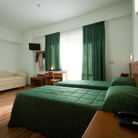 Hotel Donnini Assisi Luaran gambar