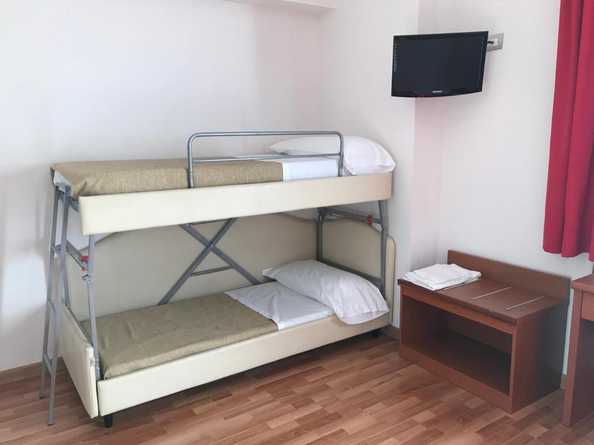 Hotel Donnini Assisi Luaran gambar