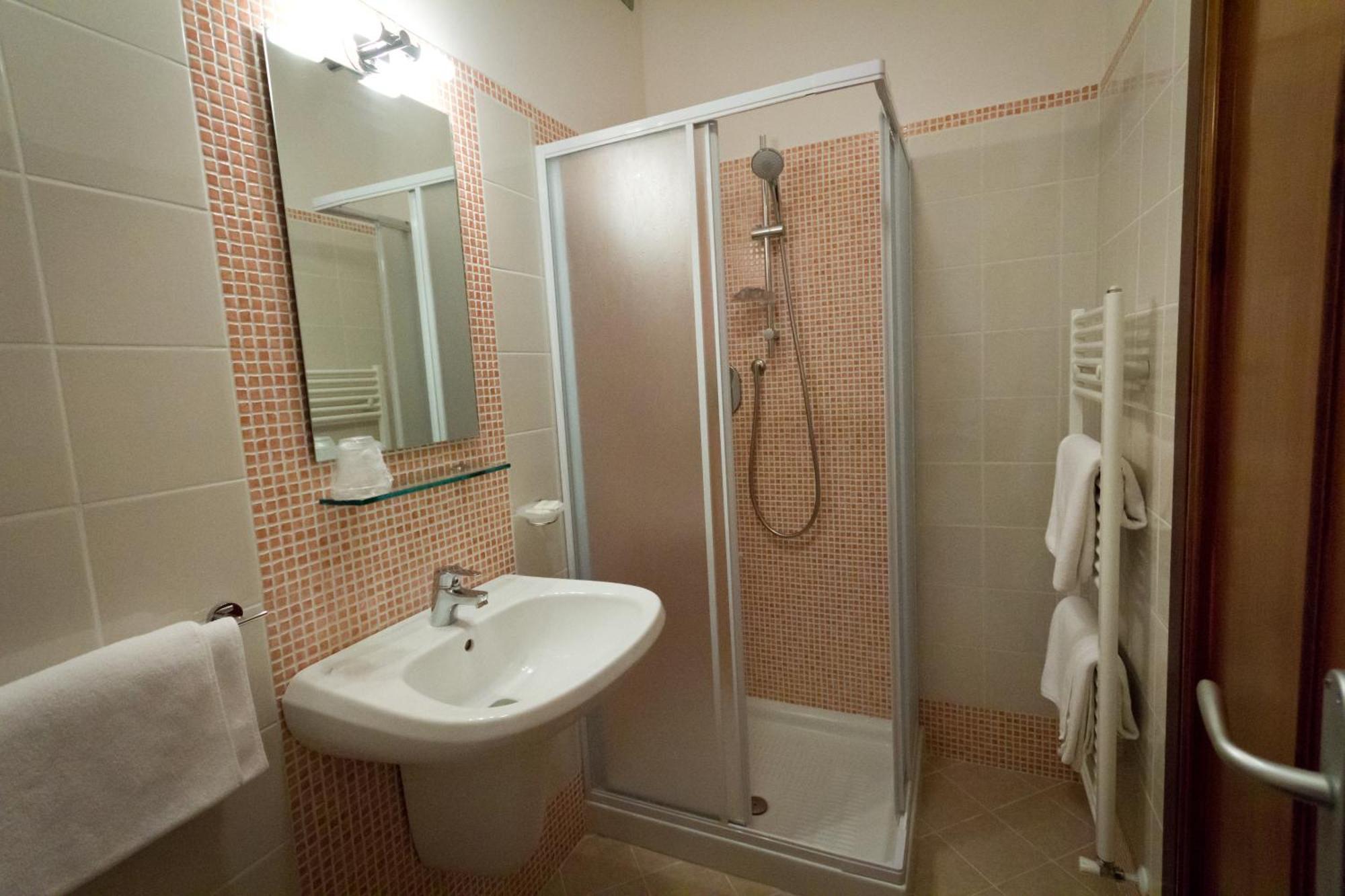 Hotel Donnini Assisi Luaran gambar